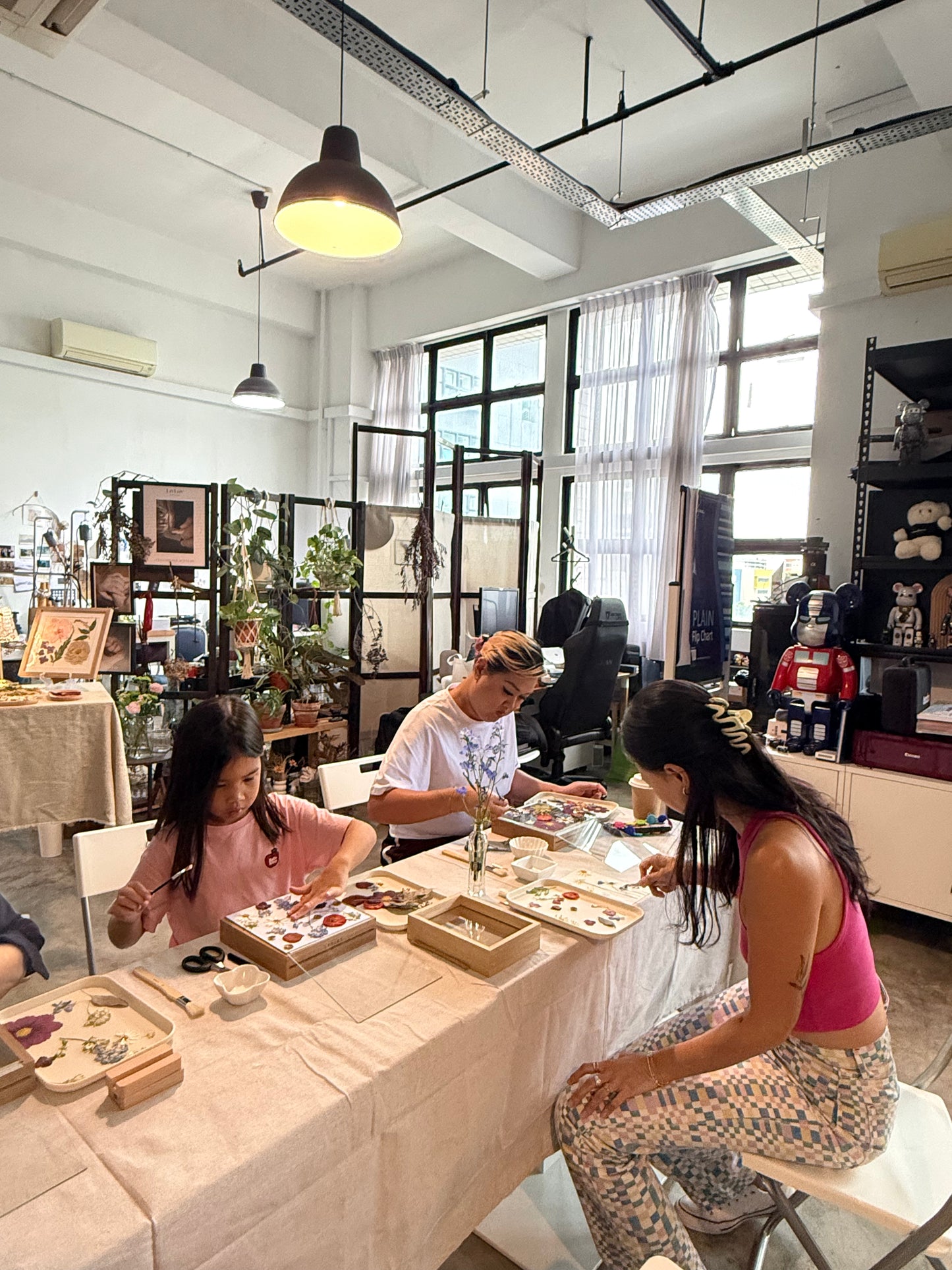 Pressed Flowers Art Jamming Workshop [3hrs]